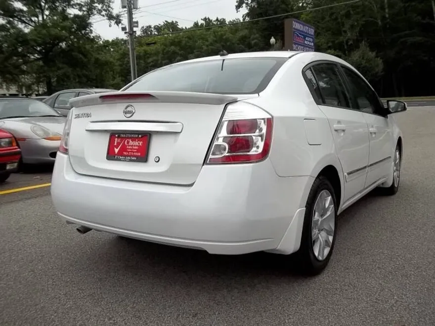 2011 Nissan Sentra 2.0 S photo 1