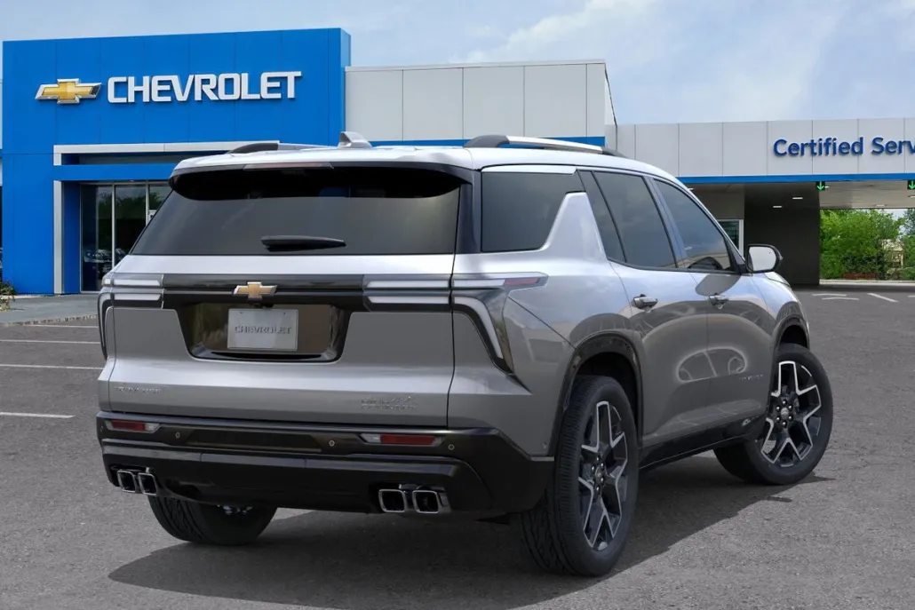 2026 Chevrolet Traverse High Country photo 1