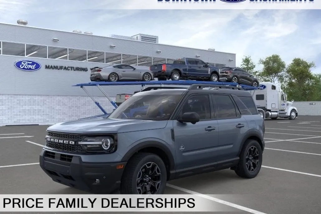 2025 Ford Bronco Sport Outer Banks photo 1