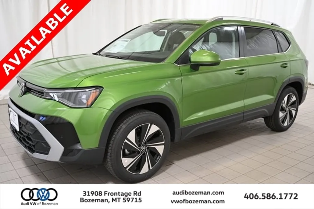 2025 Volkswagen Taos SE photo 1