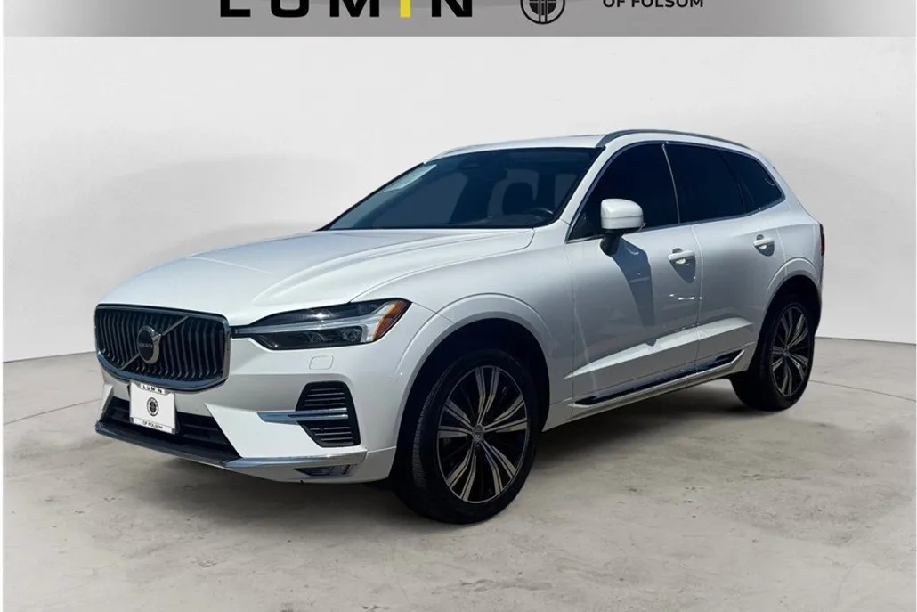 2022 Volvo XC60 B5 Inscription photo 1