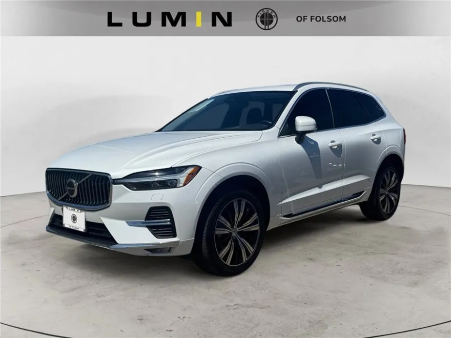 2022 Volvo XC60 B5 Inscription photo 1