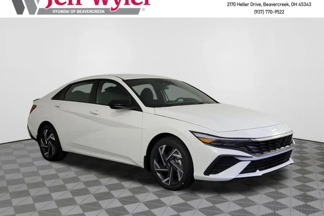 2025 Hyundai Elantra SEL Sport photo 1