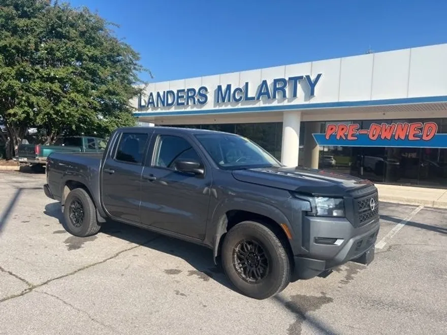 2022 Nissan Frontier S photo 1