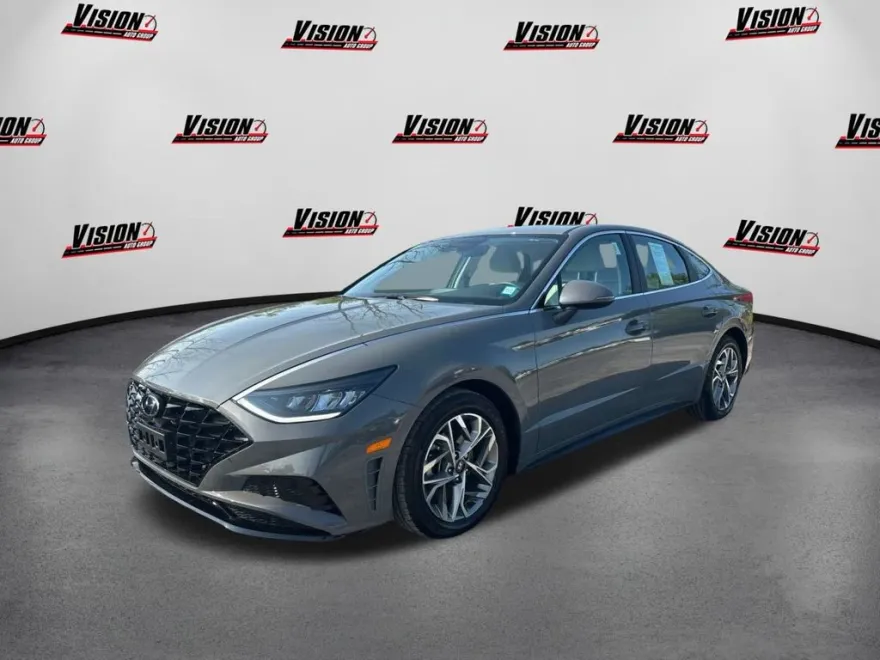 2022 Hyundai Sonata SEL photo 1