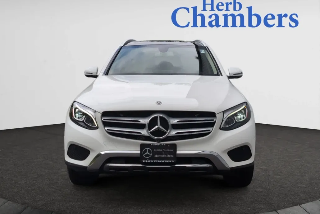 2018 Mercedes Benz GLC 300 4MATIC photo 1