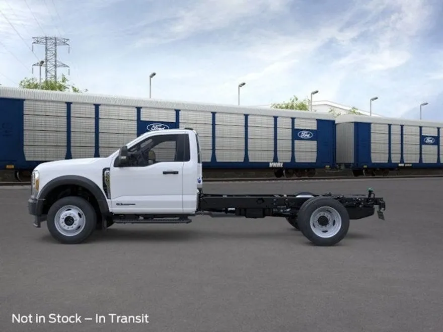 2026 Ford F-550 photo 1