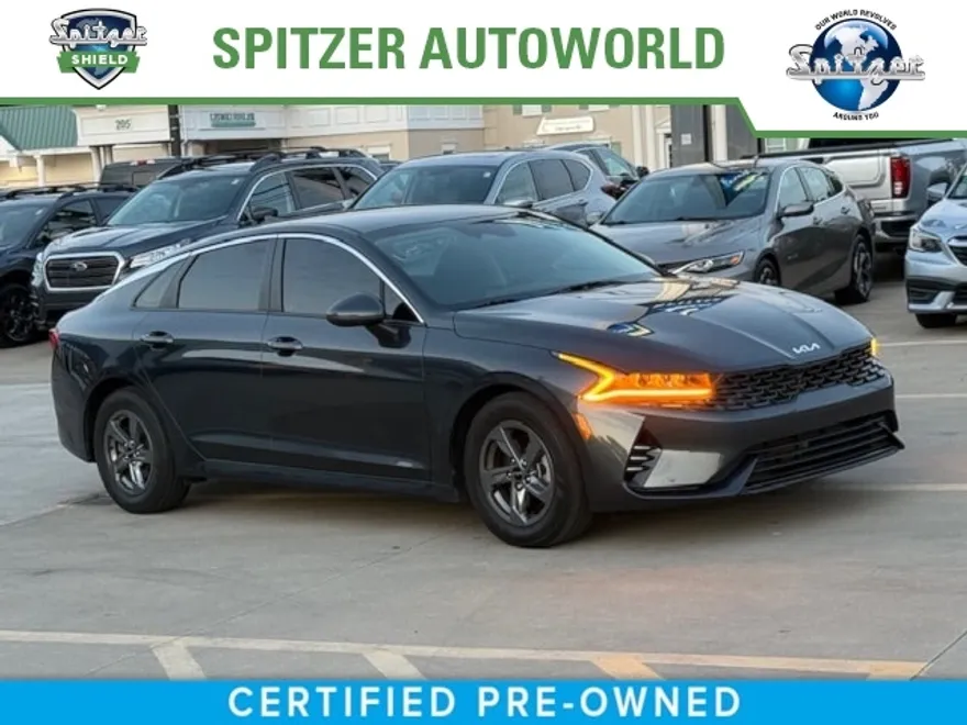 2023 Kia K5 LXS photo 1