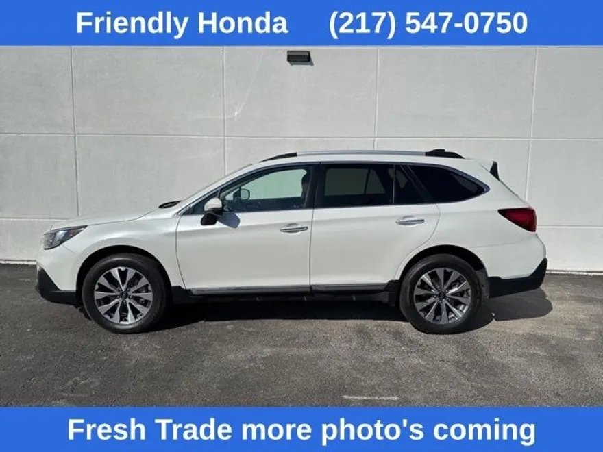 2019 Subaru Outback 3.6R Touring photo 1