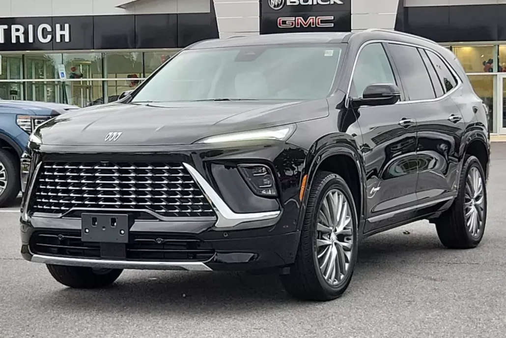2026 Buick Enclave Avenir photo 1