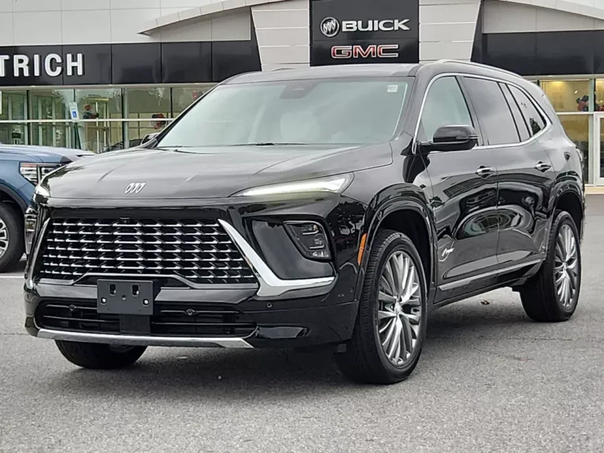 2026 Buick Enclave Avenir photo 1