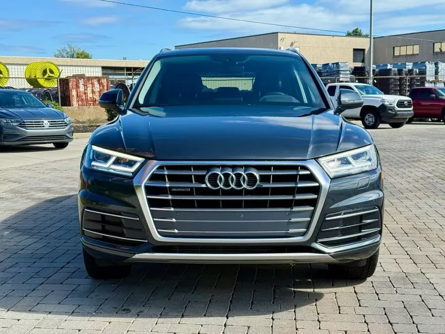 2019 Audi Q5 2.0T Premium Plus photo 1