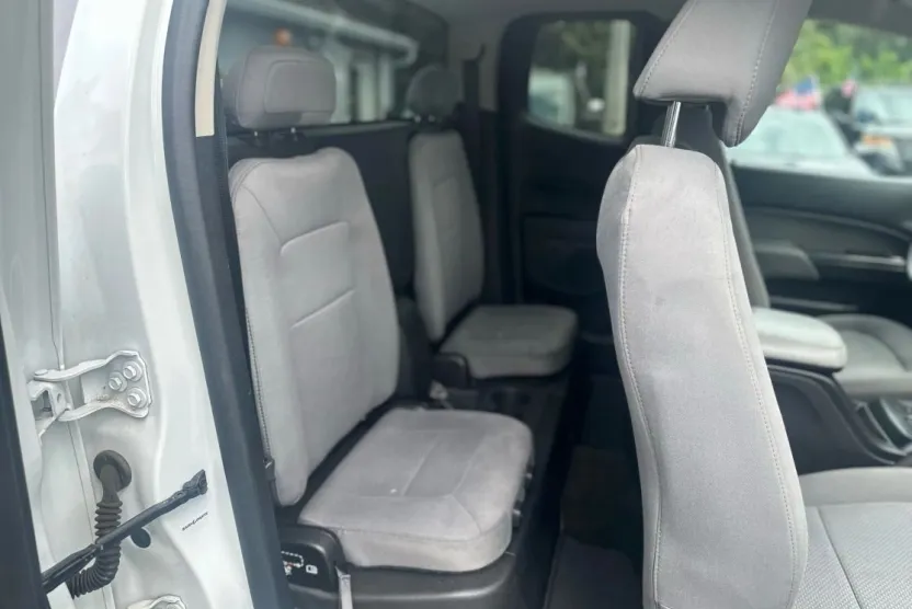 2016 Chevrolet Colorado Work Truck photo 1