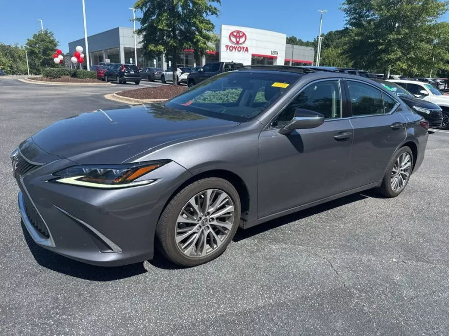 2019 Lexus ES 350 Luxury photo 1