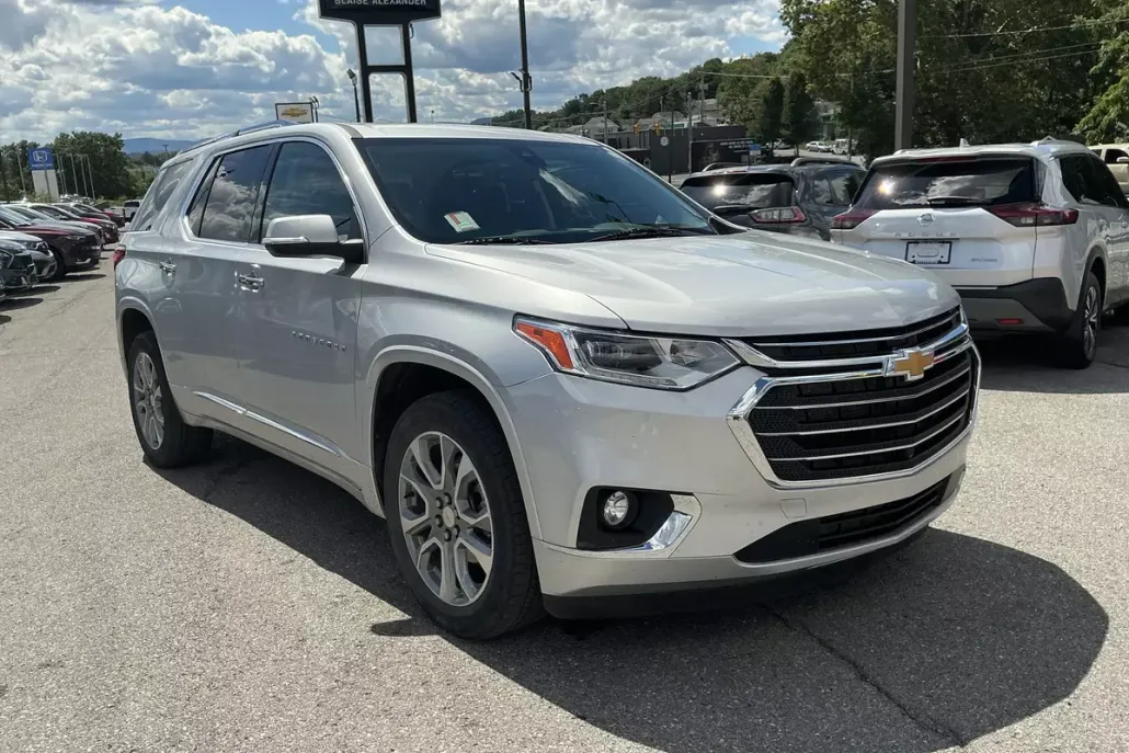 2021 Chevrolet Traverse Premier photo 1