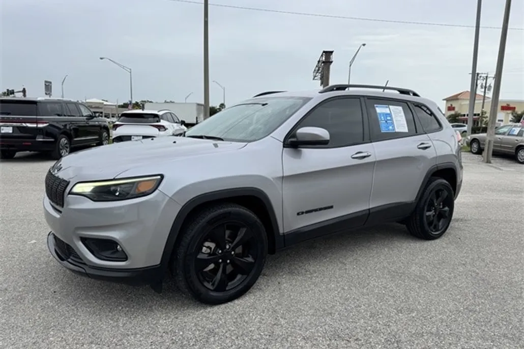 2021 Jeep Cherokee Altitude photo 1