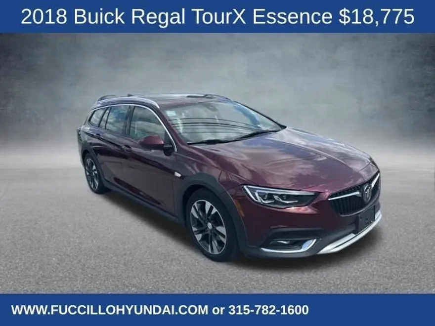 2018 Buick Regal TourX Essence photo 1
