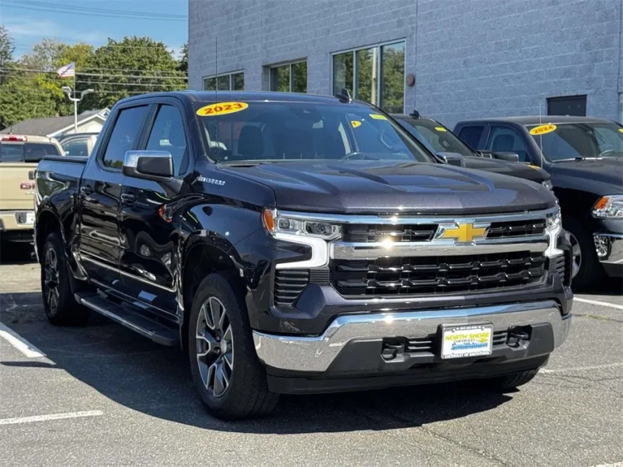 2023 Chevrolet Silverado 1500 LT photo 1