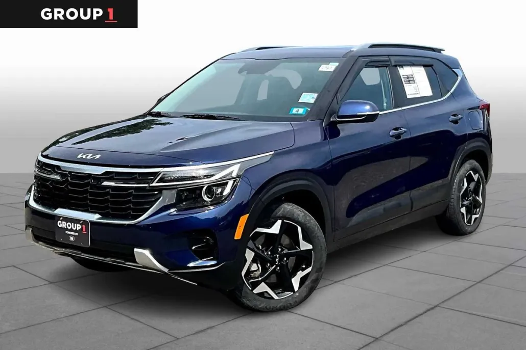 2024 Kia Seltos EX photo 1