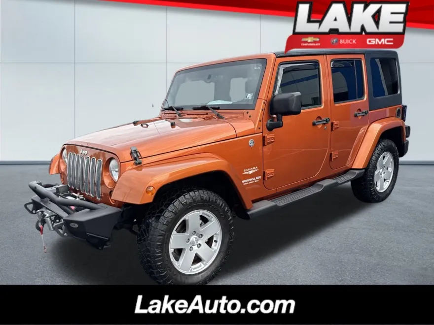 2011 Jeep Wrangler Unlimited Sahara photo 1