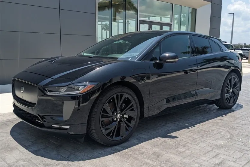 2024 Jaguar I-PACE EV400 HSE photo 1
