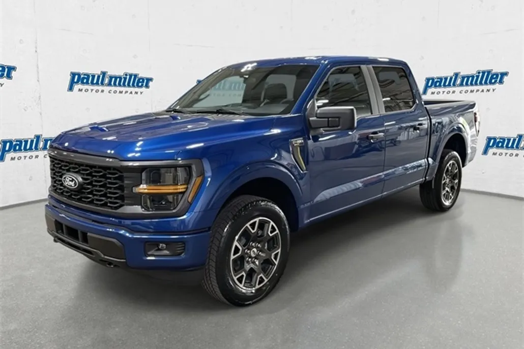 2025 Ford F-150 STX photo 1