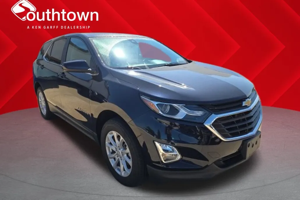 2021 Chevrolet Equinox LT photo 1