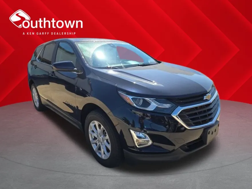2021 Chevrolet Equinox LT photo 1