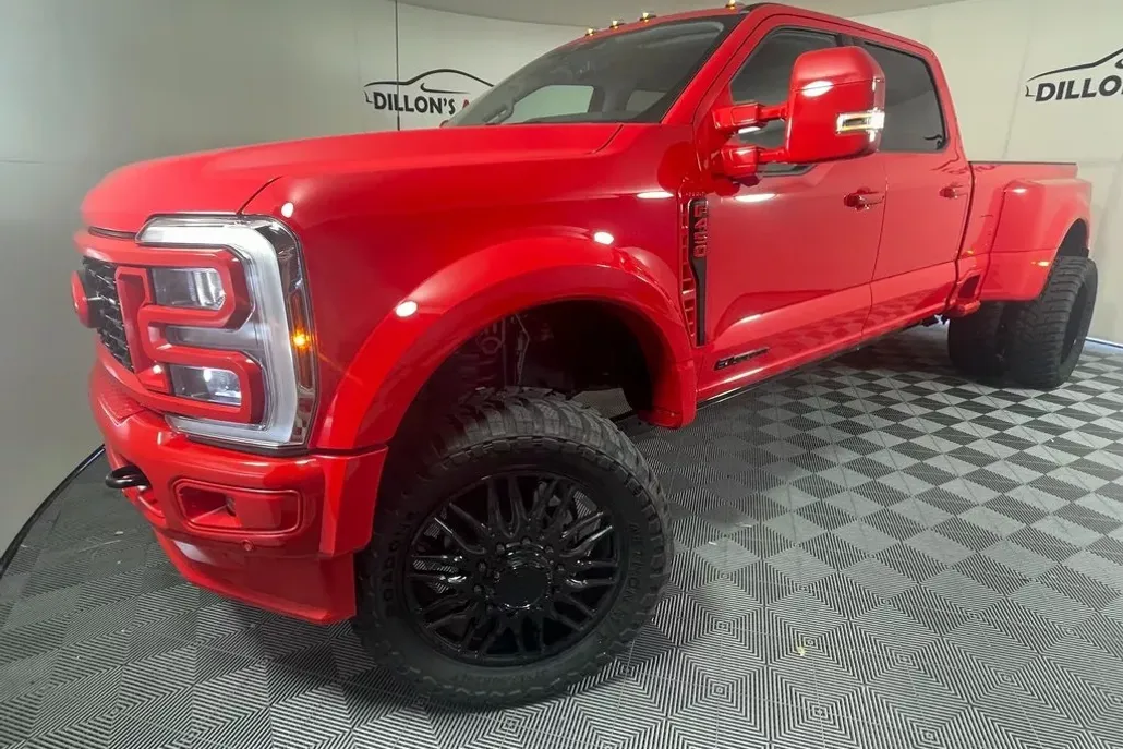 2025 Ford F-450 photo 1
