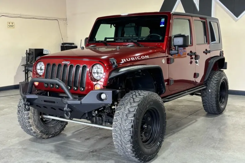 2010 Jeep Wrangler Unlimited Rubicon Sport photo 1