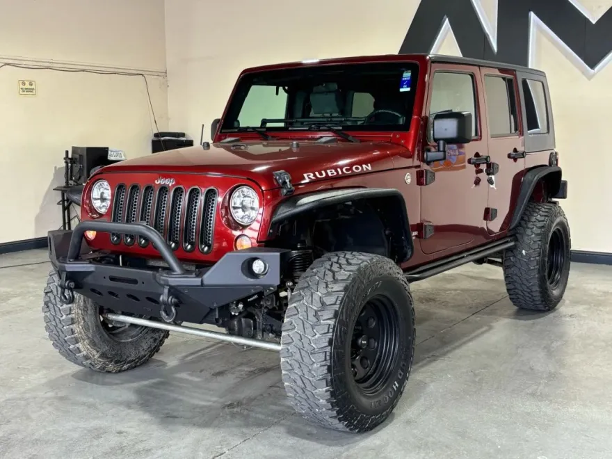 2010 Jeep Wrangler Unlimited Rubicon Sport photo 1