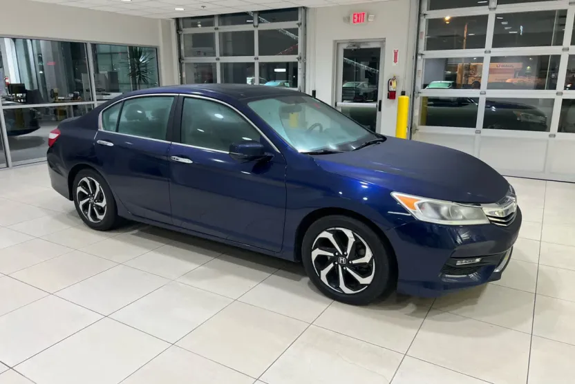 2016 Honda Accord EX photo 1