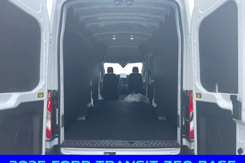 2025 Ford Transit photo 1