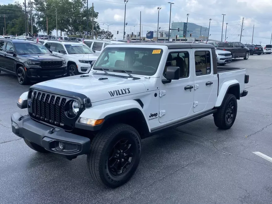 2021 Jeep Gladiator Willys photo 1