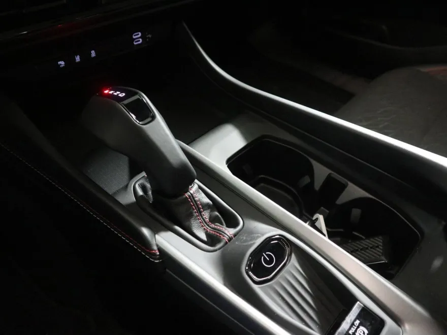 2025 Dodge Charger R/T photo 24