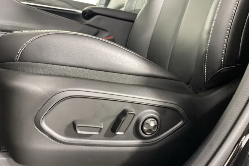 2025 Jeep Grand Cherokee Limited photo 1