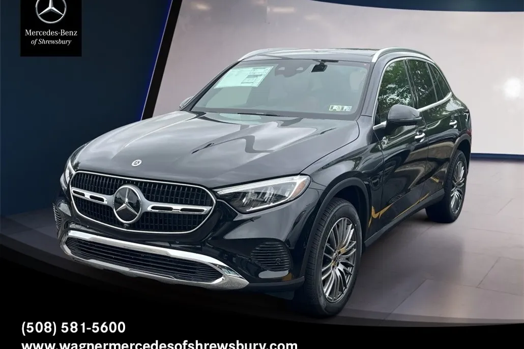 2025 Mercedes Benz GLC 300 4MATIC photo 1