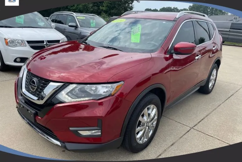 2020 Nissan Rogue SV photo 1