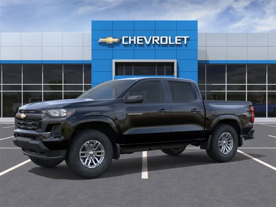 2025 Chevrolet Colorado Work Truck LT photo 1