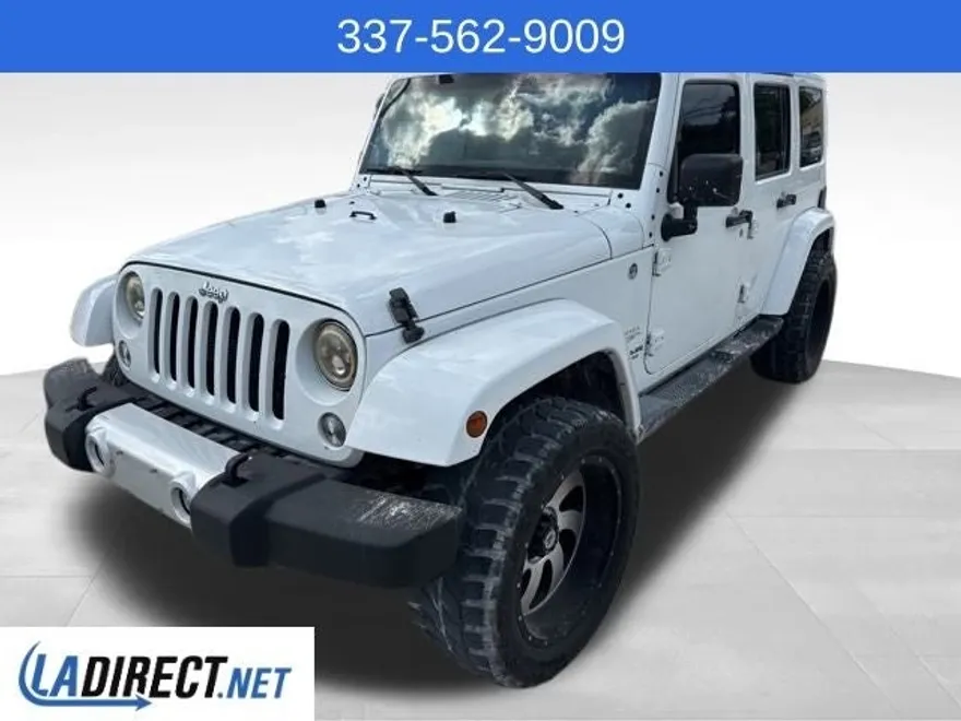 2014 Jeep Wrangler Unlimited Sahara photo 1