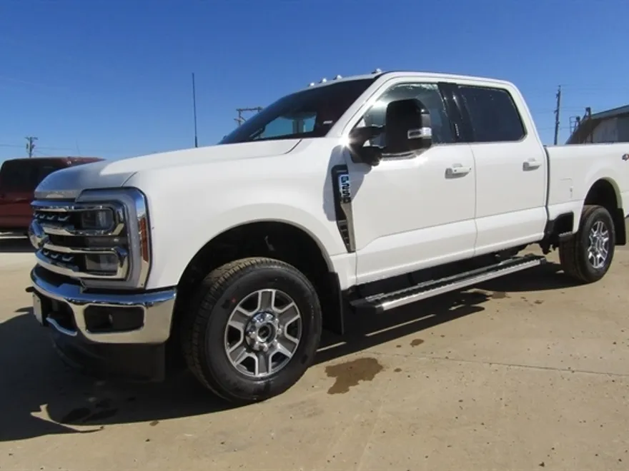 2026 Ford F-250 Lariat photo 1