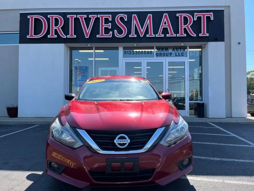 2018 Nissan Altima 2.5 SR photo 1