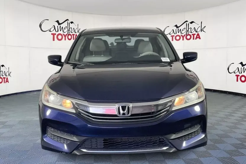 2016 Honda Accord LX photo 1