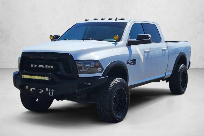 2016 Ram 2500 SLT photo 1