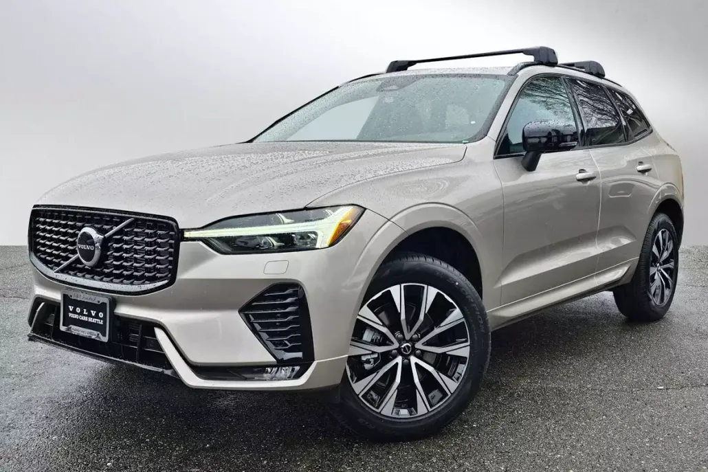 2025 Volvo XC60 B5 Core photo 1