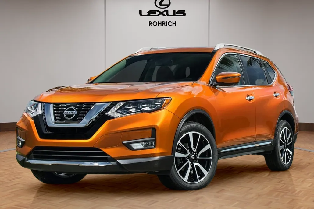 2017 Nissan Rogue SL photo 1