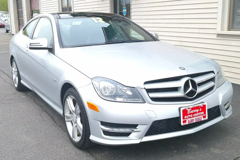 2012 Mercedes Benz C 250 photo 1