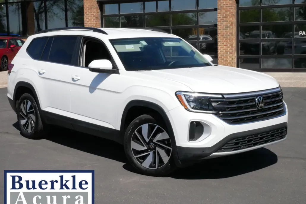 2024 Volkswagen Atlas SE Technology photo 1