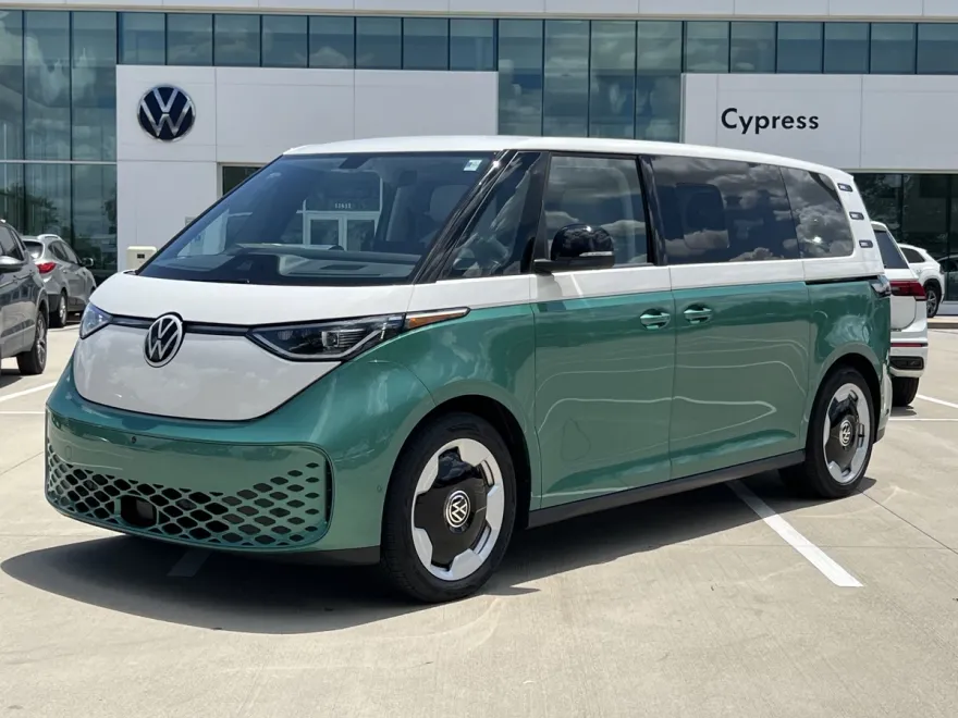 2025 Volkswagen ID. Buzz Pro S photo 1