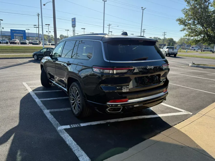2021 Jeep Grand Cherokee L Summit Reserve photo 1